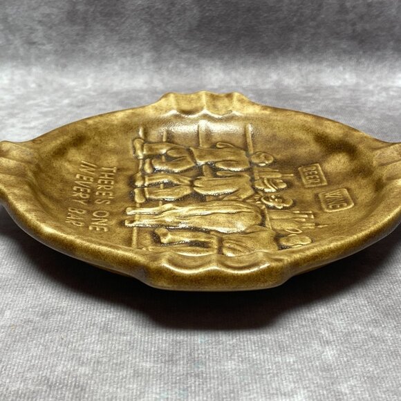 Vintage Ceramic Ashtray Bar Humor Design "Theres One In Every Bar" - Picture 3 of 5